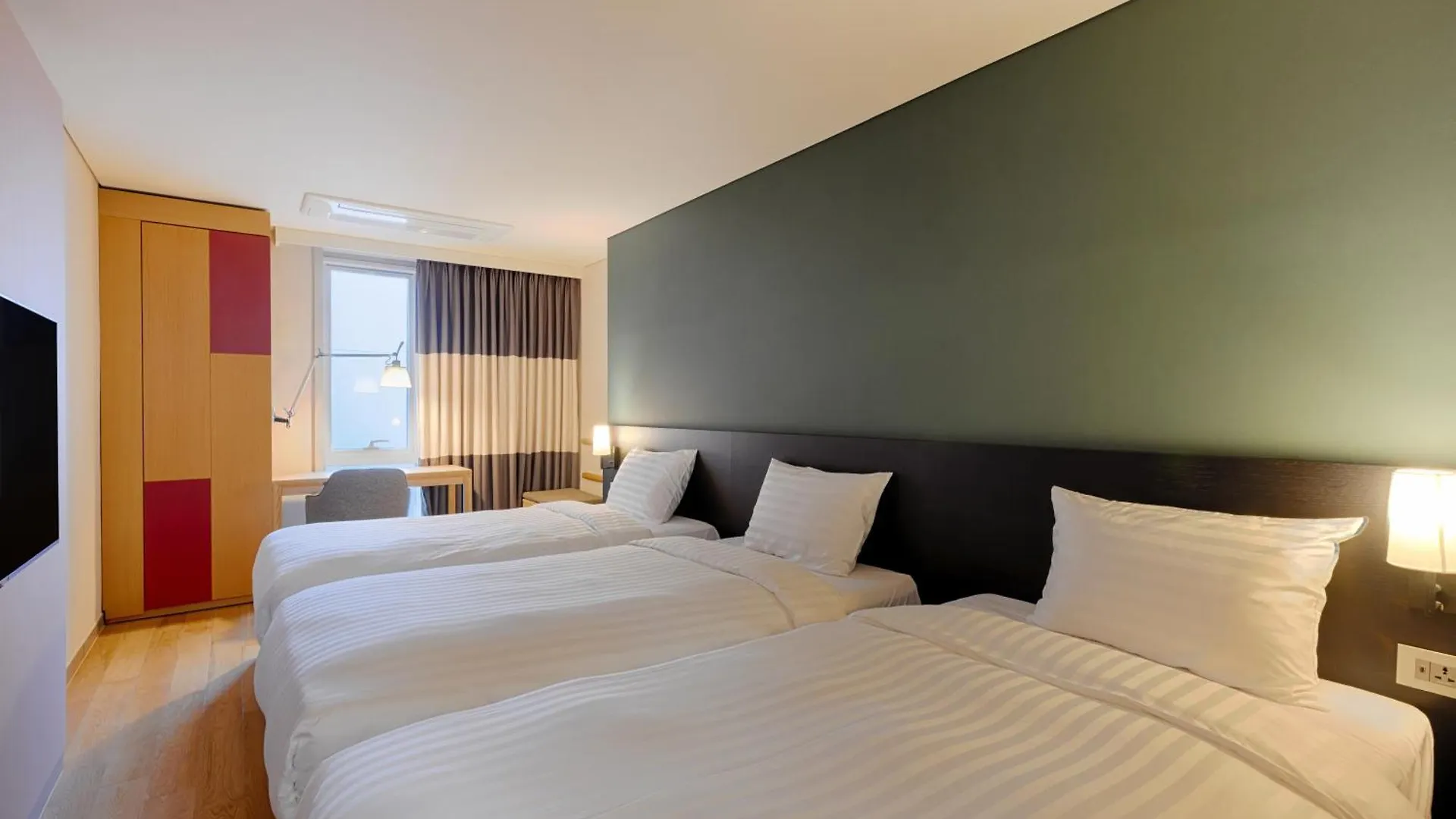 Sono Moon Haeundae Hotel Busan 3*,